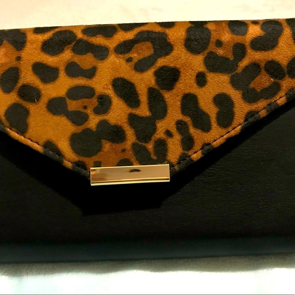 Crossbody with RFID. Touchscreen - Picture 5 of 11